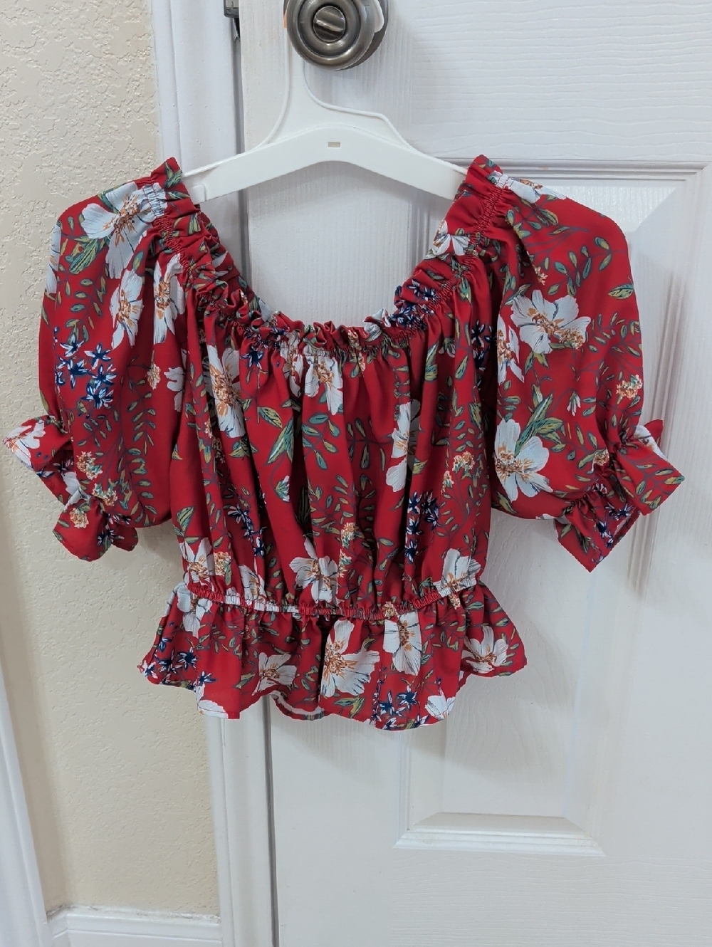 Women's Red Floral Off-Shoulder Ruffle Peplum Top